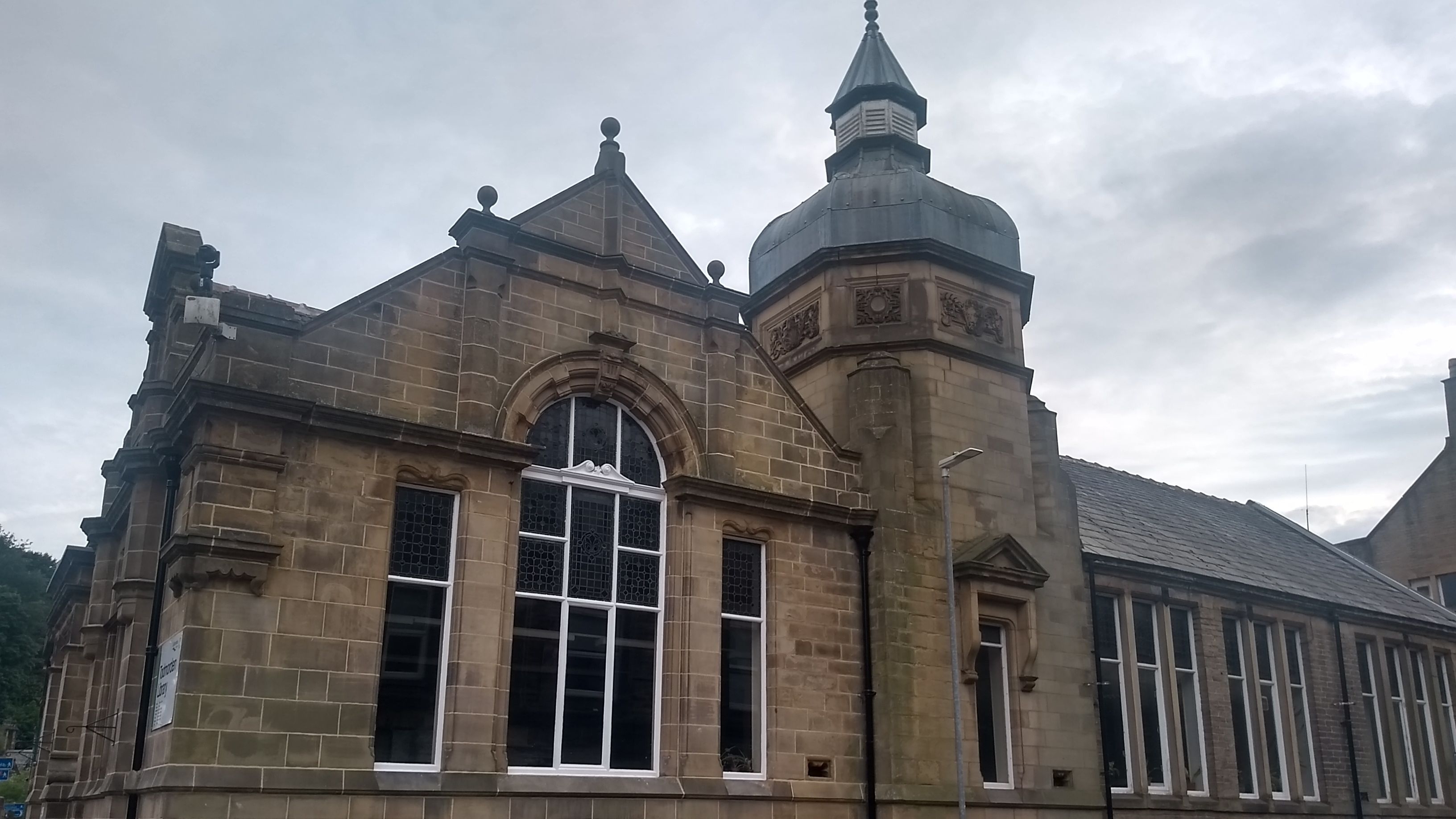 Todmordon Library repairs to front elevation